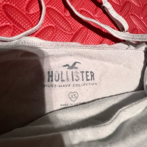 HOLLISTER TANK - Picture 3 of 3